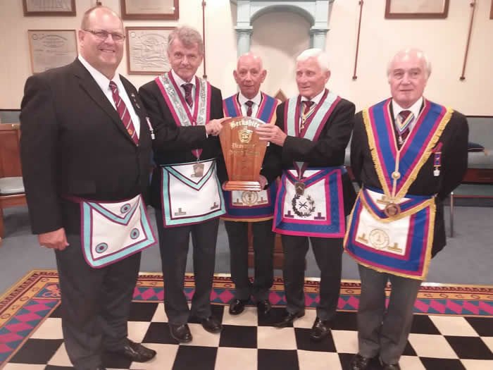 The Travelling Keystone reaches Hungerford Lodge of MMM No. 1342 – Tuesday 10th July 2018
