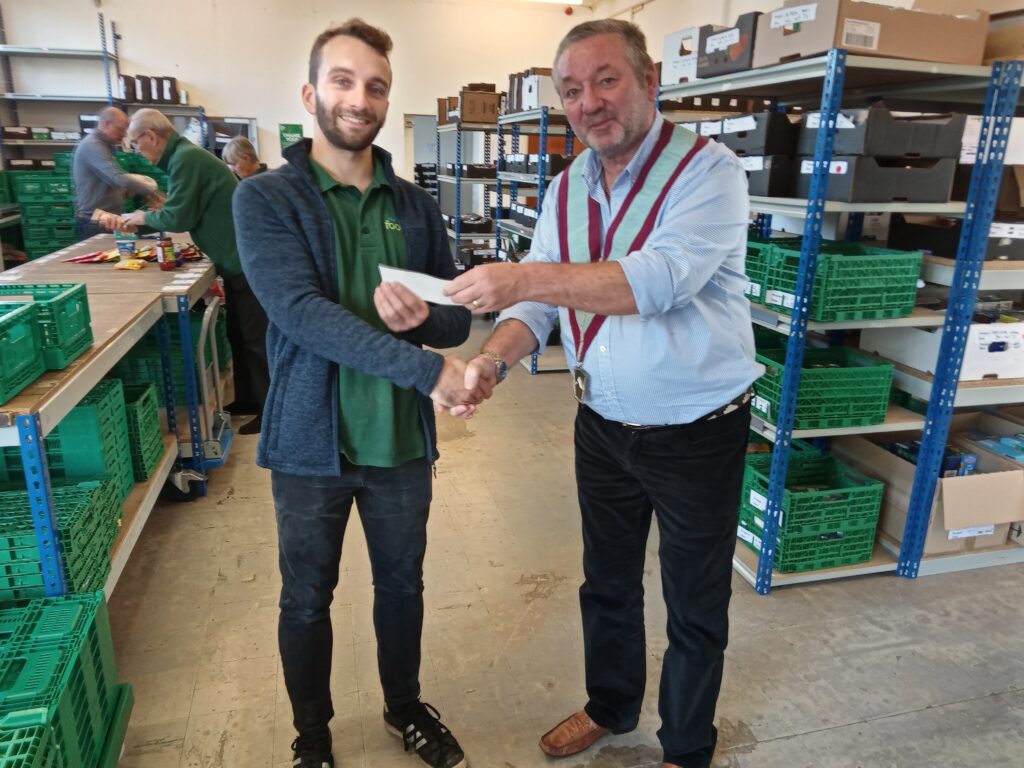 Hungerford Lodge donates to West Berks Foodbank
