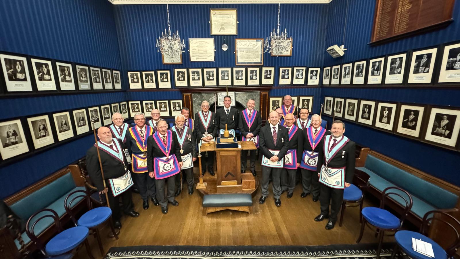 Pangbourne Lodge 1094 ends the year on a high!!